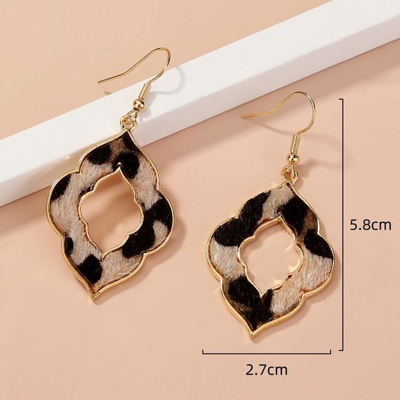 Animal Print Dangle Earrings - Picture 4 of 6